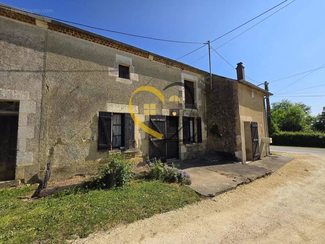 Maison à NEUVY-DEUX-CLOCHERS