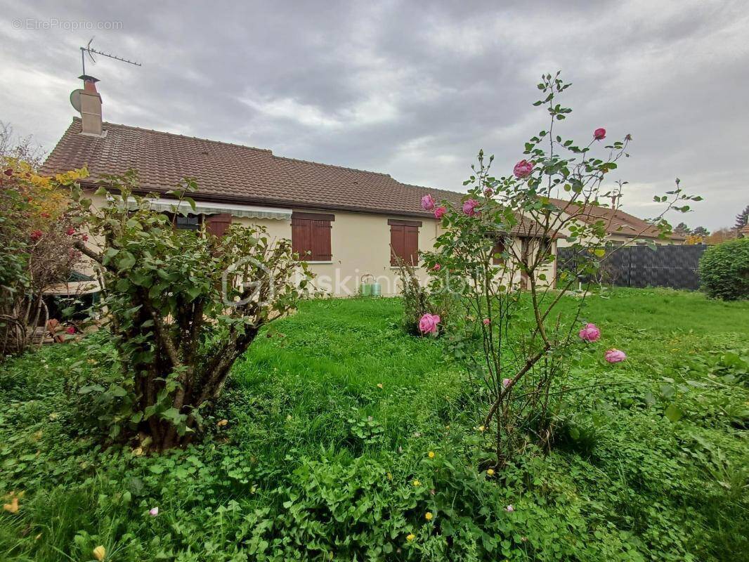 Maison à CHATELLERAULT