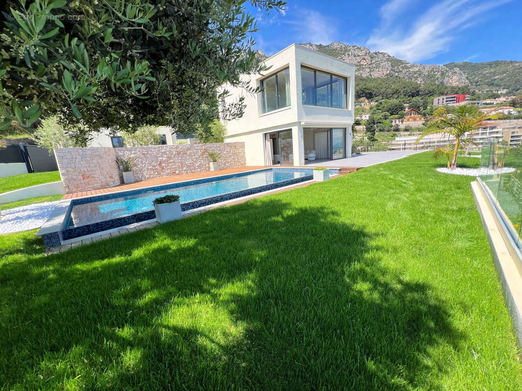 Maison à BEAUSOLEIL