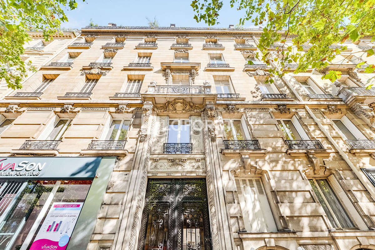 Studio - Dernier étage avec ascenseur - Boulevard de Courcelles, Paris 17e - photo 2