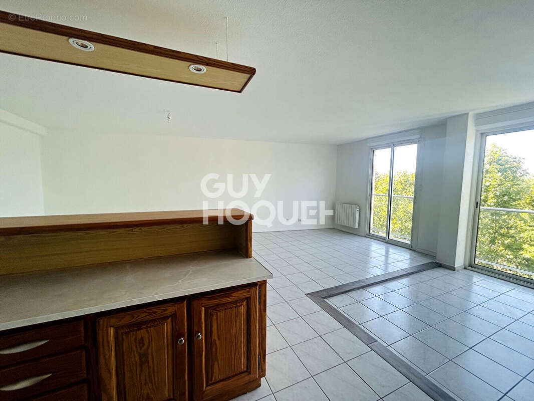 Appartement lumineux T4, quai d'Alsace, + GARAGE Narbonne - photo 2
