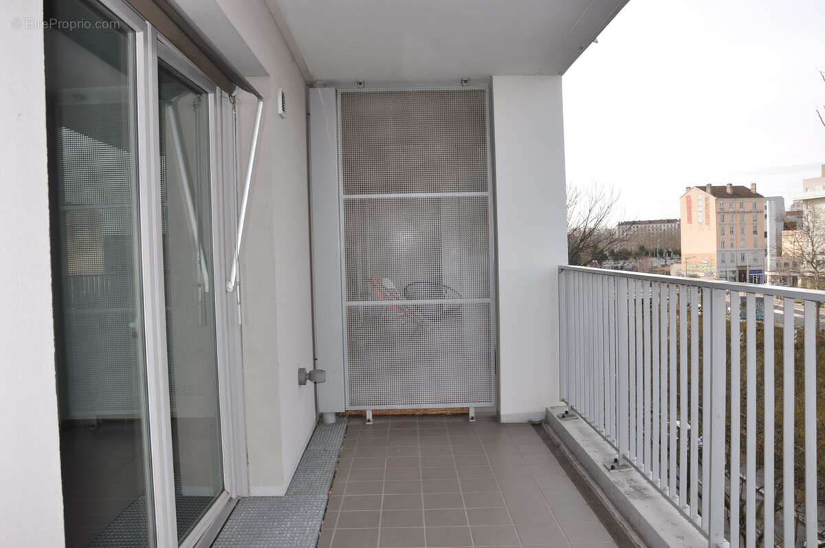 Appartement à LYON-8E