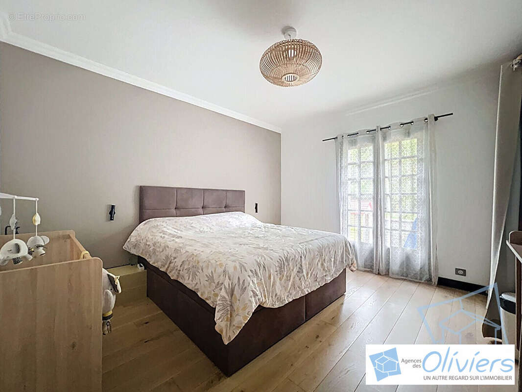 Appartement à BULLION