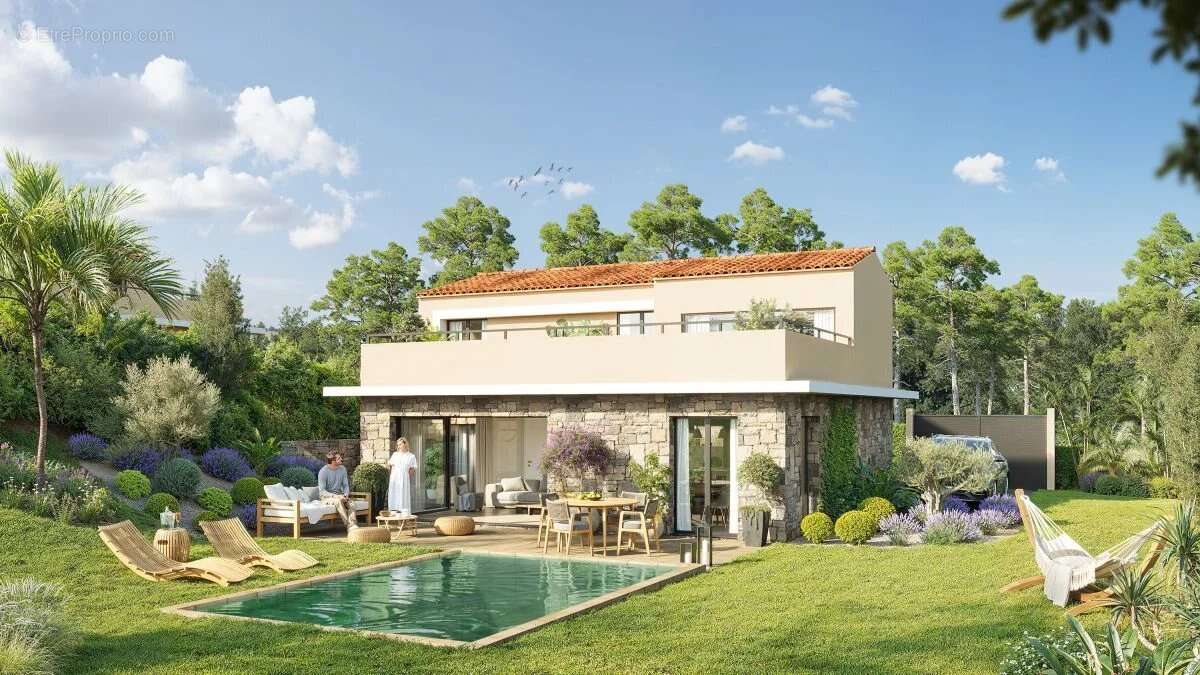 Maison à VALBONNE