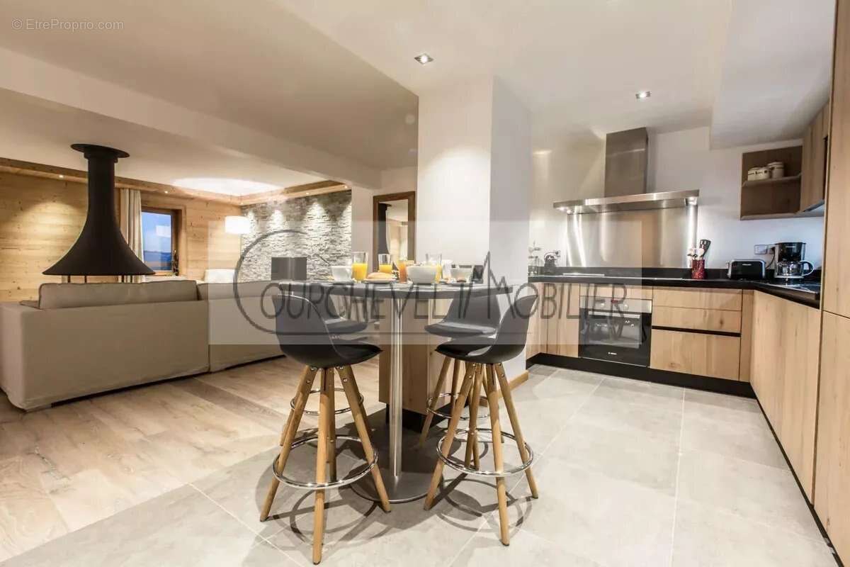 Appartement à LA PERRIERE