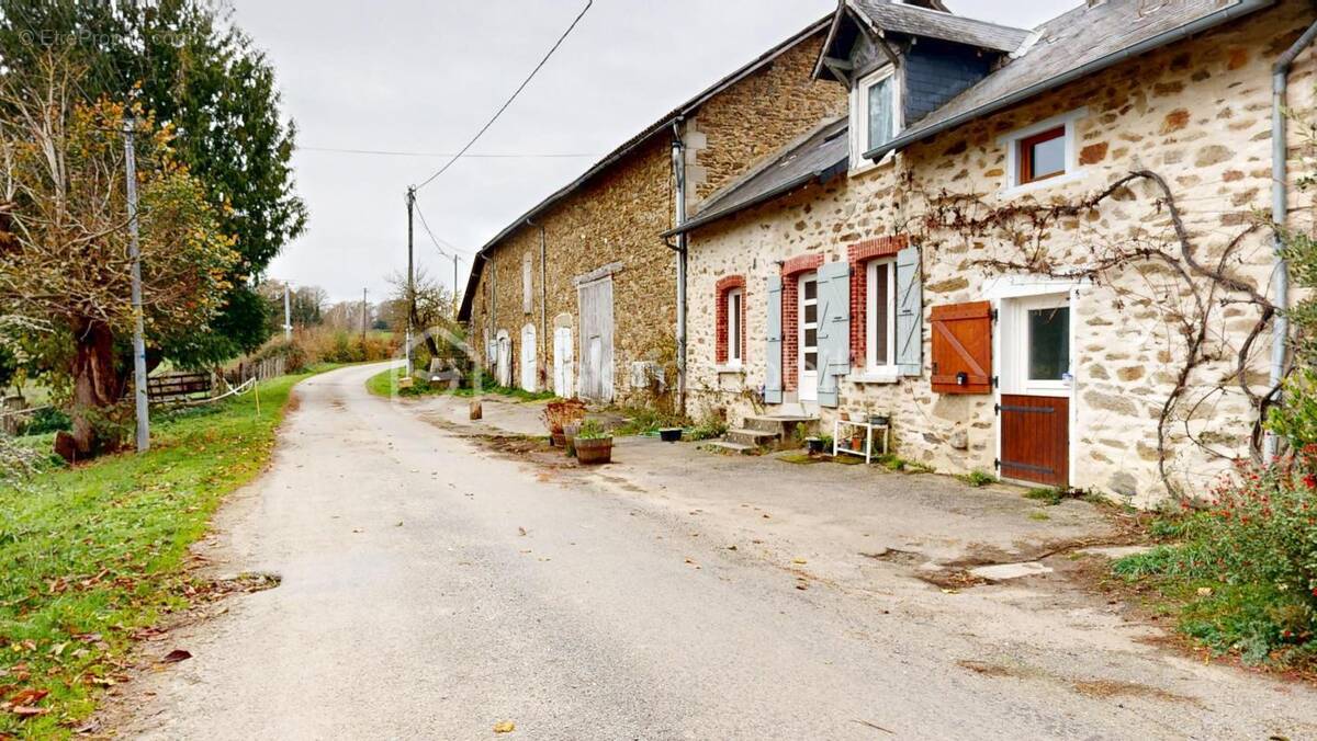 Maison à CHATEAUNEUF-LA-FORET