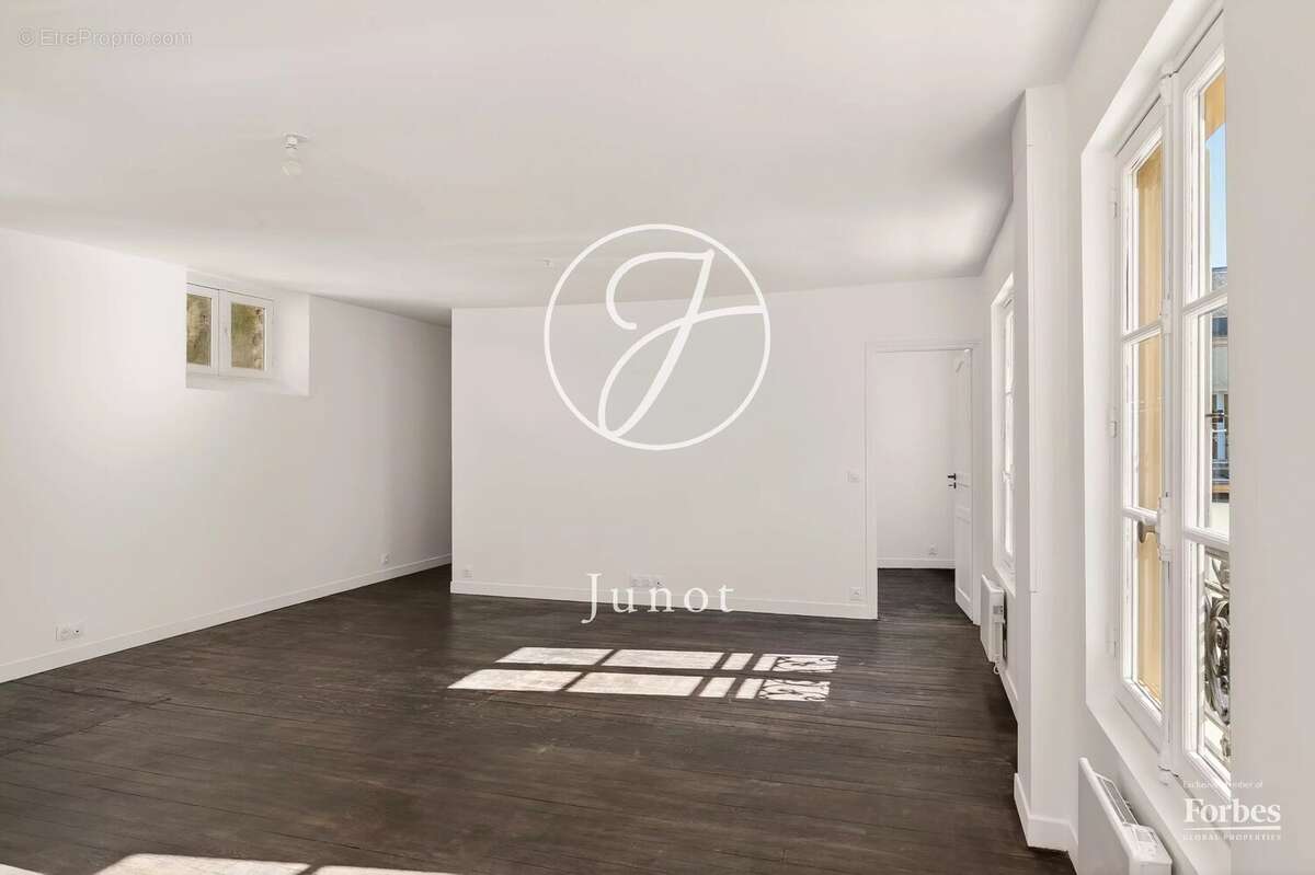 Appartement à VERSAILLES