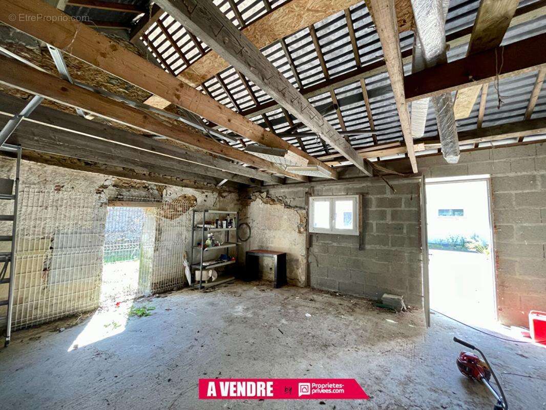 Maison en pierre en campagne - photo 15