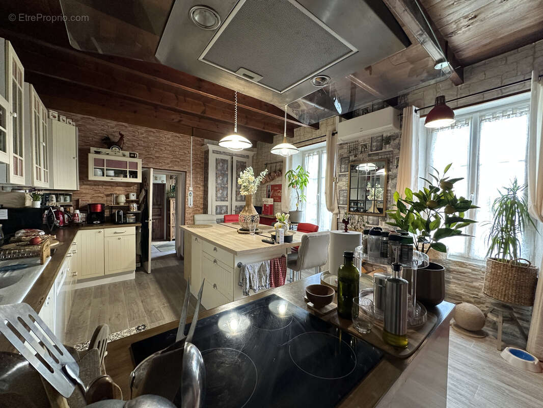 Maison à CHALLIGNAC