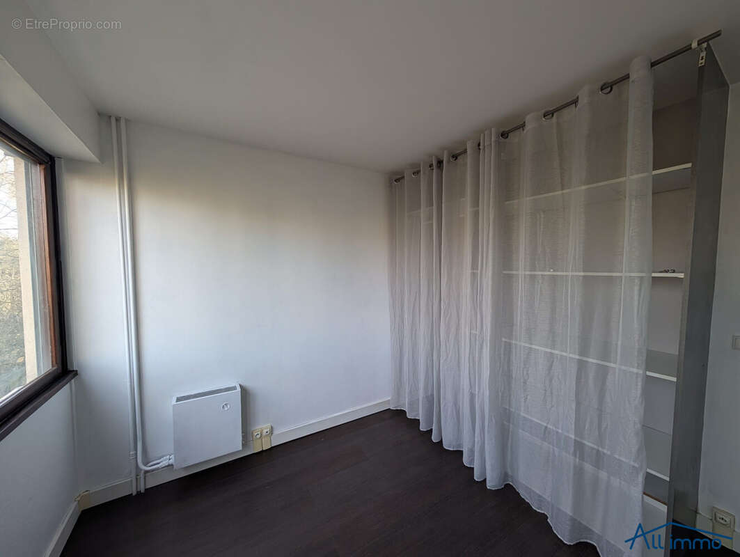 Appartement à CHENNEVIERES-SUR-MARNE