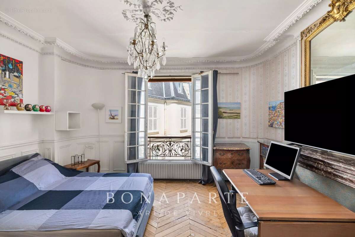 Paris 9 / turgot – étage élevé – balcon filant – vue dégagée - photo 7