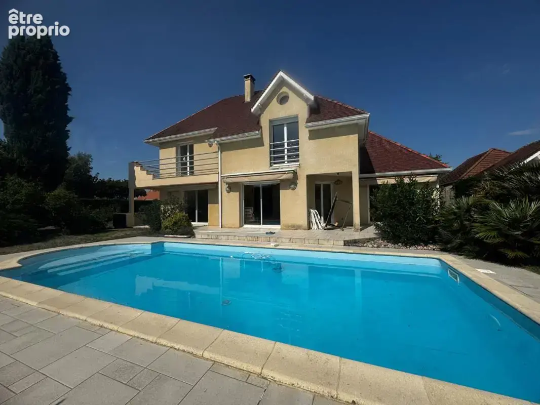 Maison Idron 7 pièce(s) 197 m2 environ - photo 2