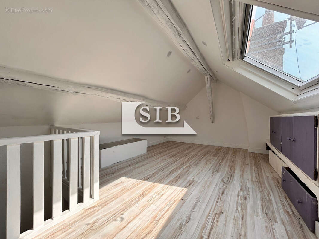 Maison à LA VILLE-DU-BOIS