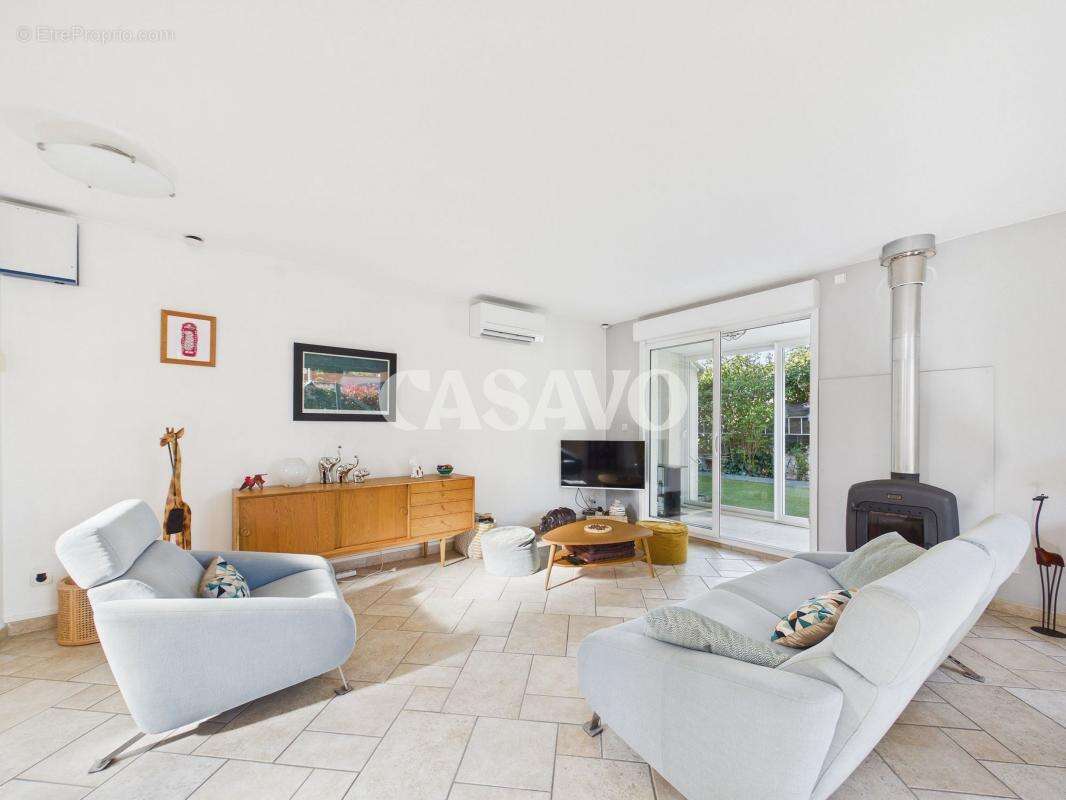 Maison à LYON-8E