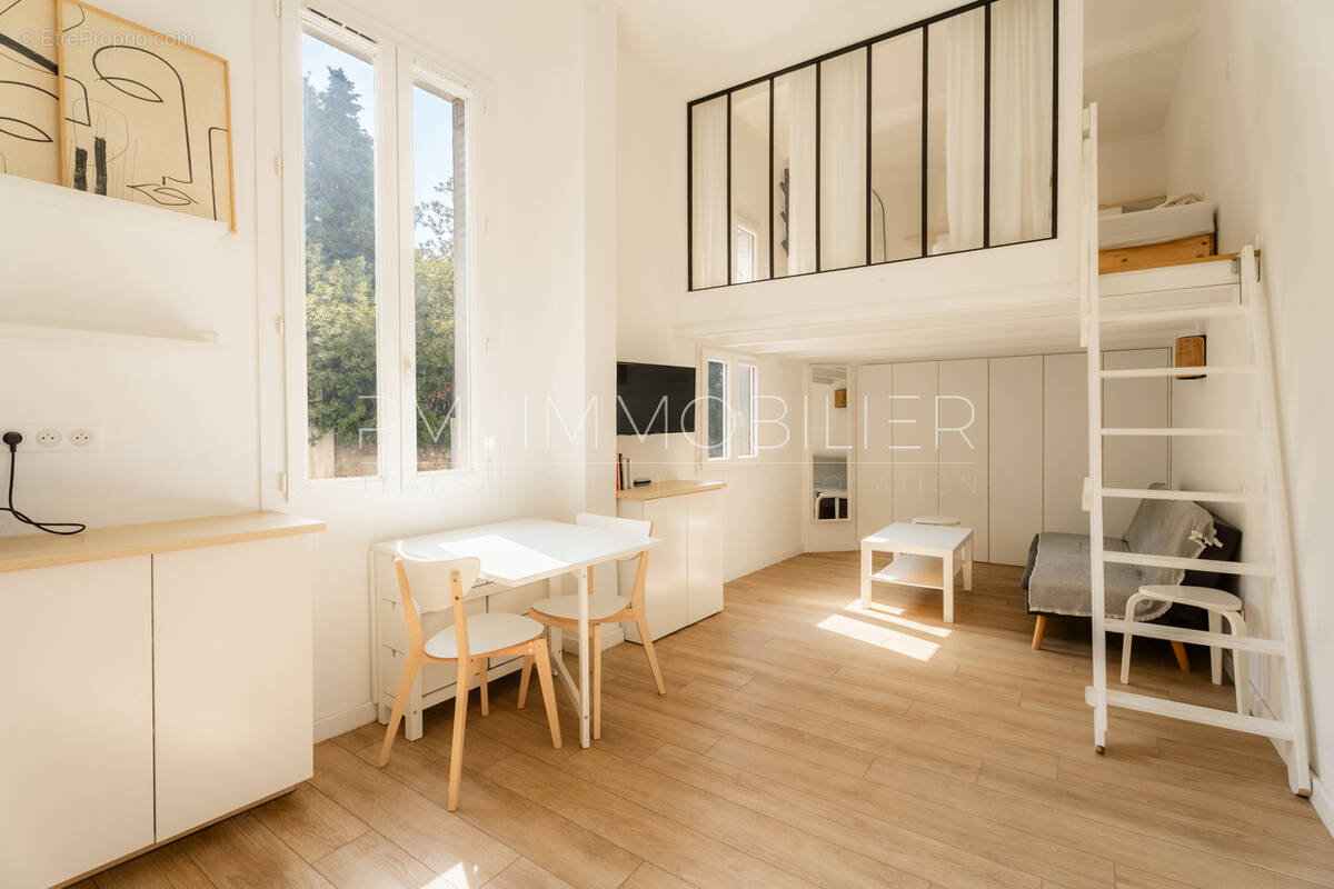 Appartement à MARSEILLE-8E