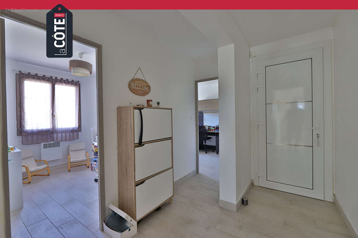 Appartement Sausset Les Pins 4 pièce(s) 85 m2 - photo 11