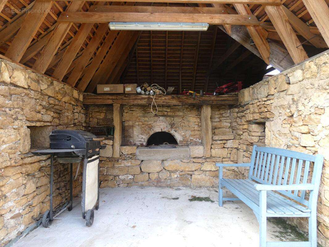Maison 127 m2 / 2 chambres / studio / grange /  terrain 1362m² - photo 7