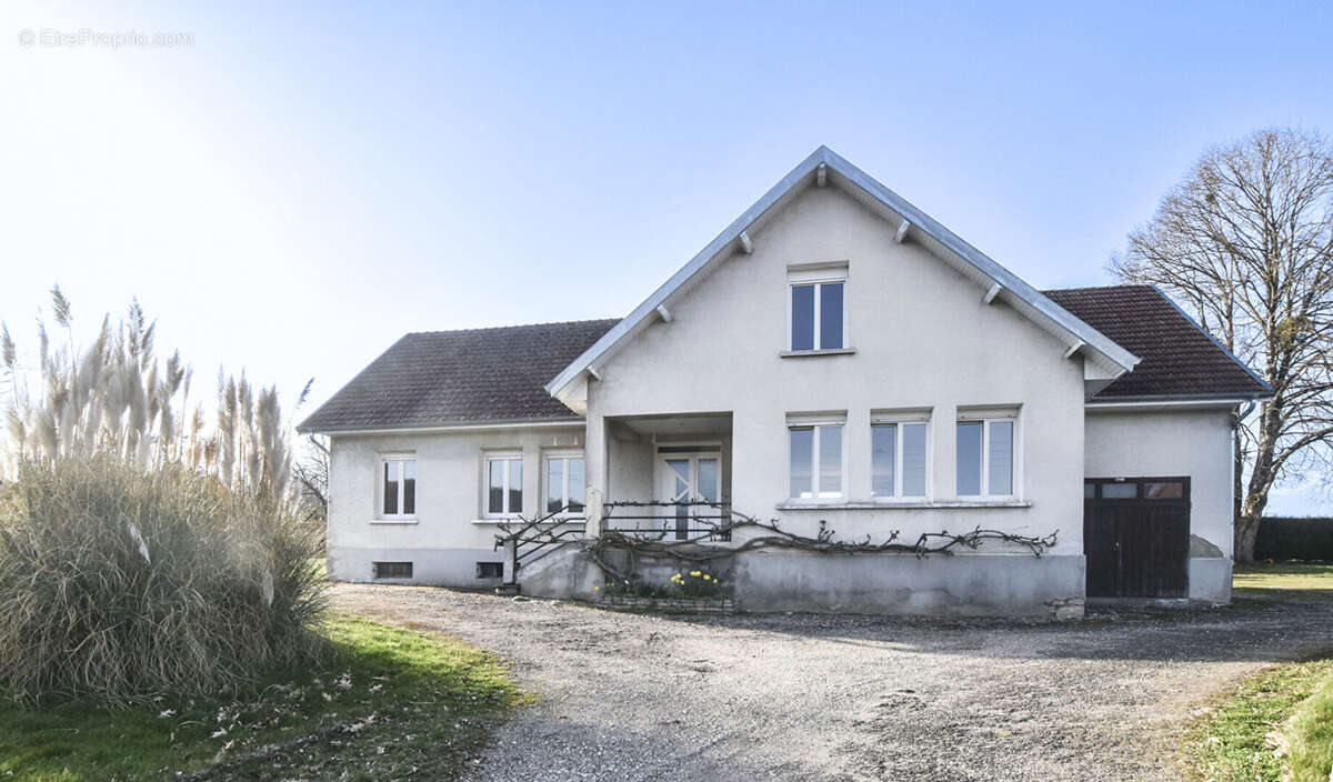 Maison à DEVECEY