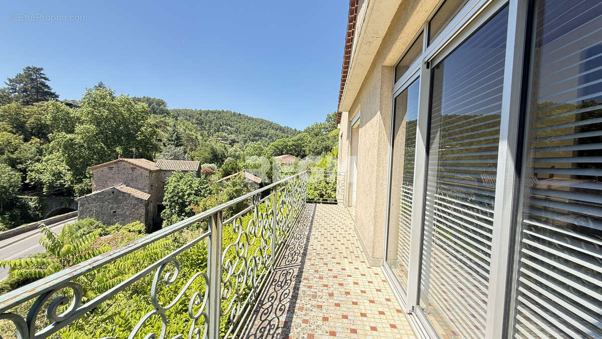 Maison 105 M2 avec mazets sur parcelle de 6000 M2 - photo 15