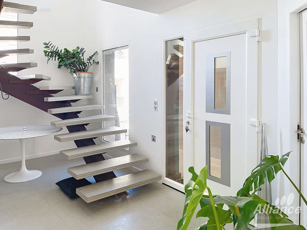 Maison de prestige de 162 m2  avec 4 chambres en lisière de forêt   Cadre atypique - photo 10
