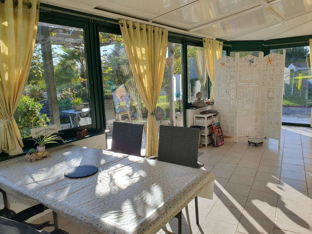 Maison à SAINT-GEORGES-DES-COTEAUX