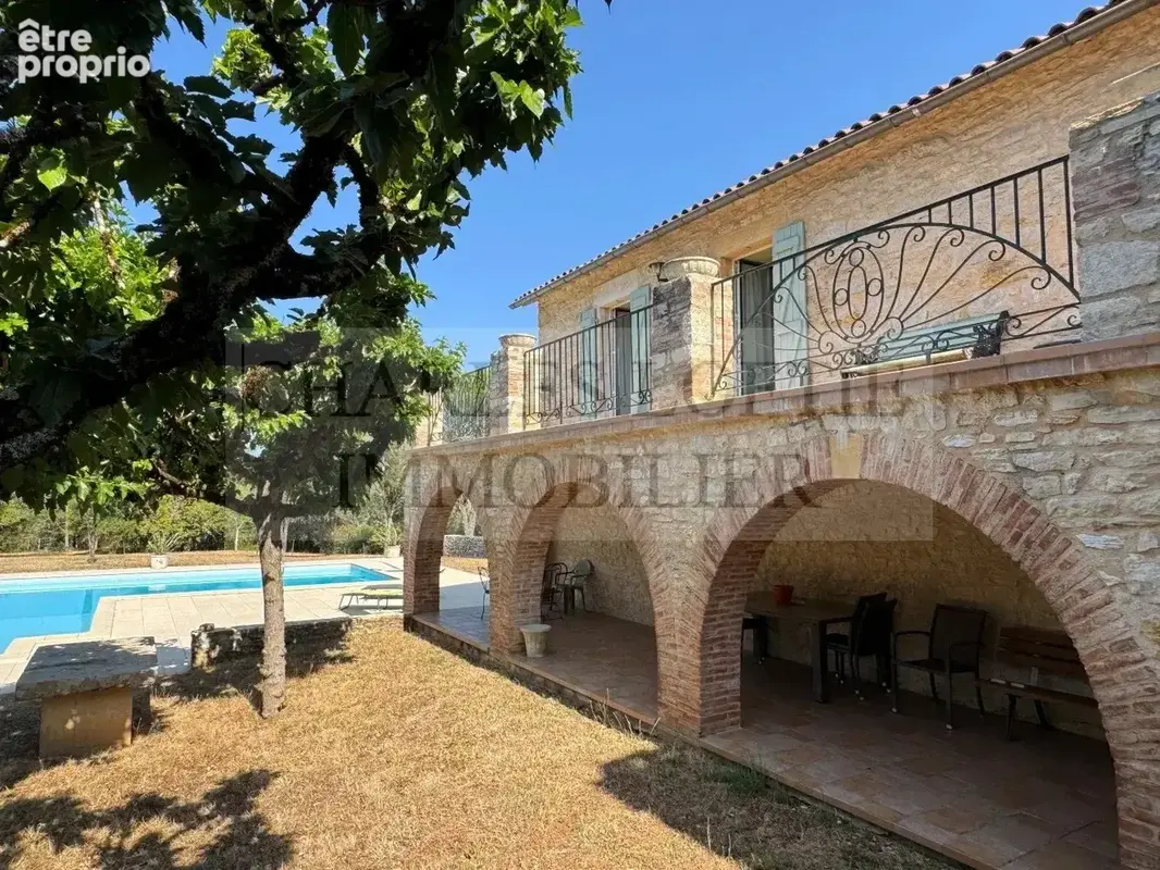 Authentique propriété en pierre avec piscine et dépendances sur 36 hectares, nichée sur les hauteurs de Cahors - photo 25