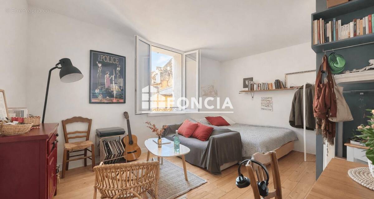 Appartement à MARSEILLE-1E