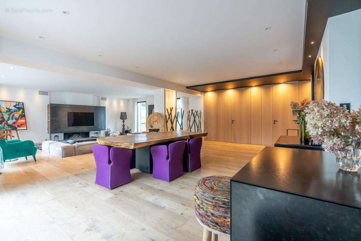 Maison à SAINT-MAUR-DES-FOSSES