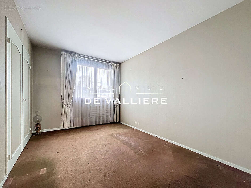 Appartement à NANTERRE