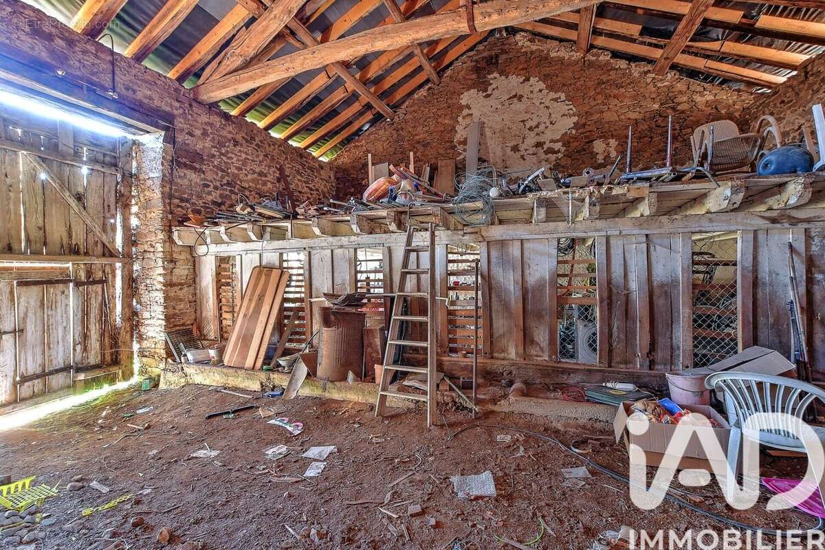Maison 170 m² à Saint-Pierre-De-Frugie  - photo 9