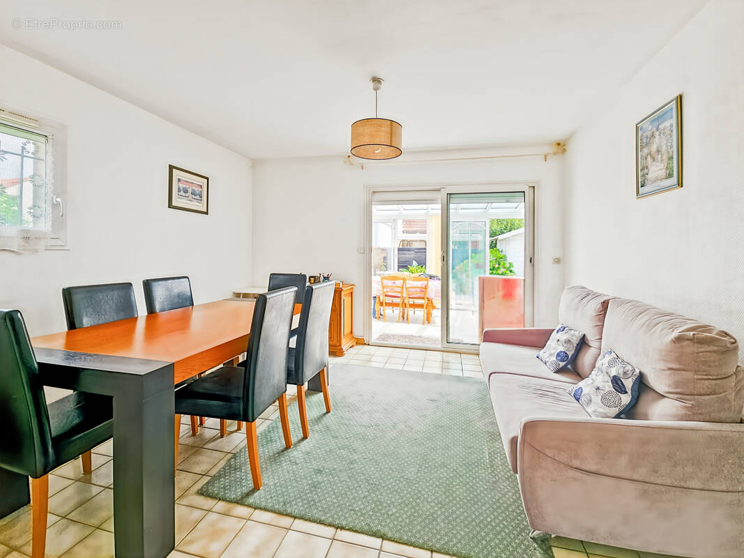 Maison à BRIE-COMTE-ROBERT