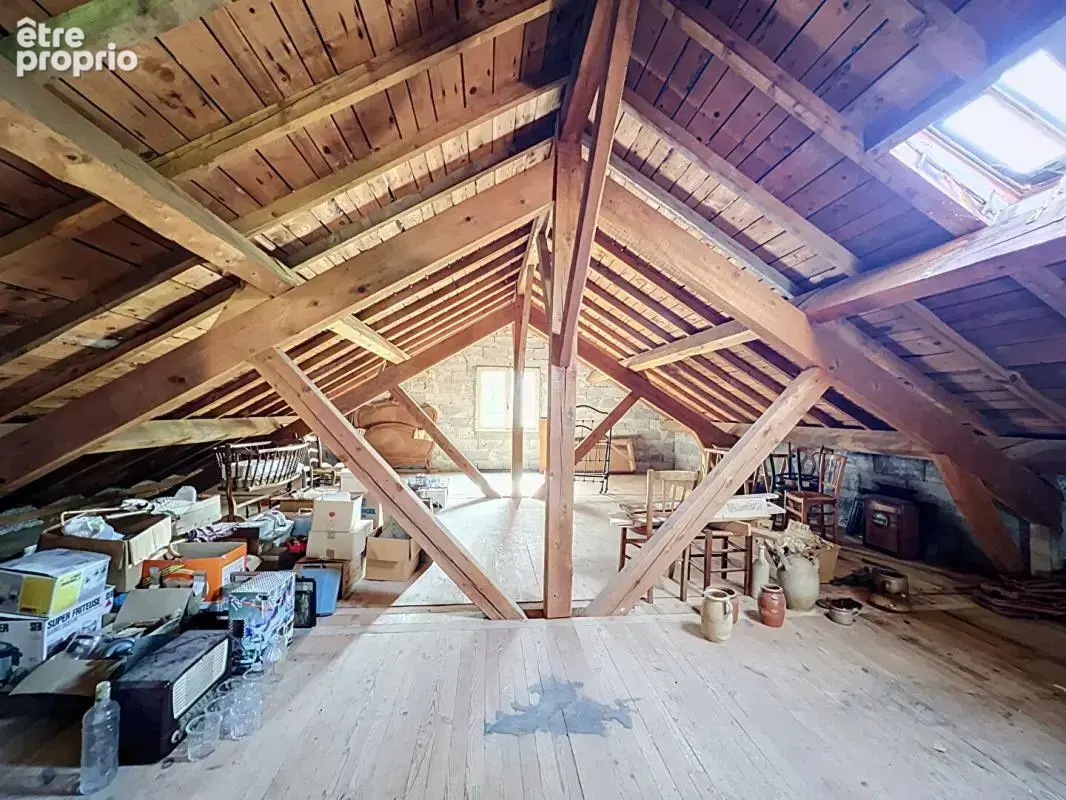 ORCINES (63870) - Maison individuelle de 112 m² habitables (185 m² utiles) sur terrain de 996 m² - photo 8