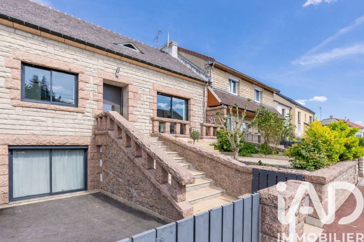Photo 1 - Maison à CLAMART