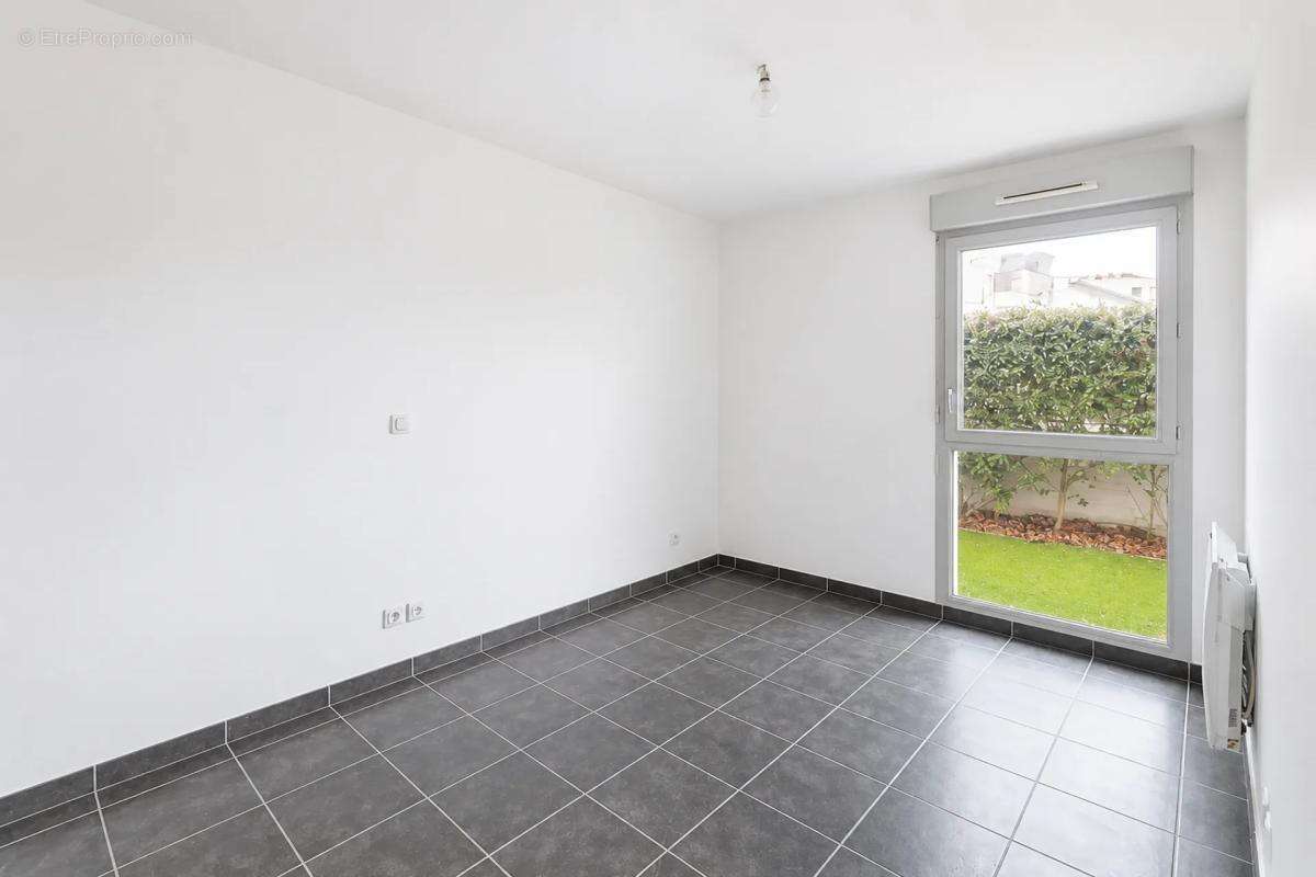 Lyon : Appartement contemporain 3 pièces - photo 13