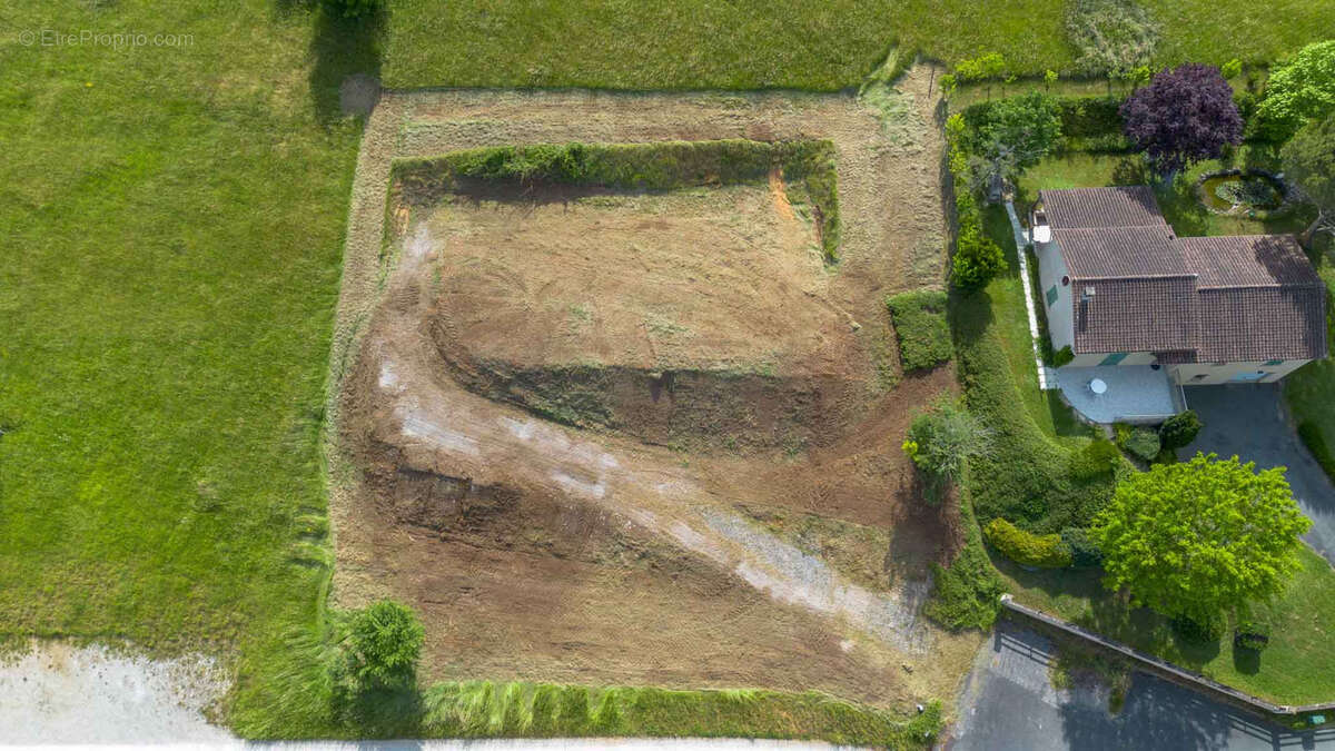 Terrain à PAYRIGNAC