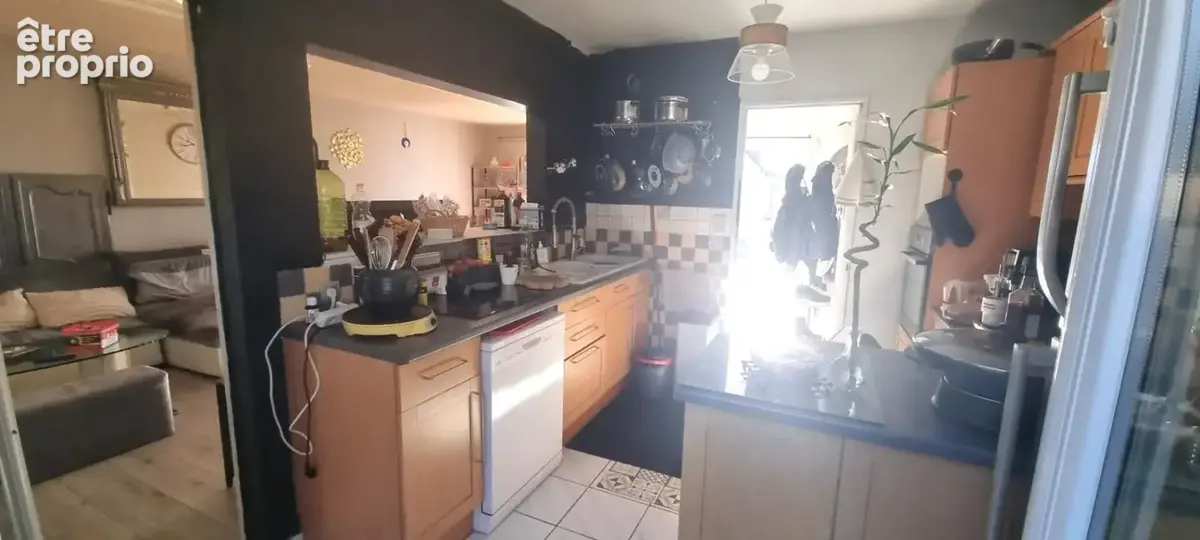 Maison mitoyenne avec beau potentiel extérieur - photo 4