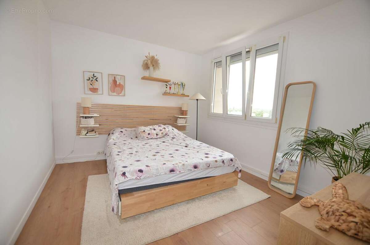 Appartement à SAINT-MICHEL-SUR-ORGE
