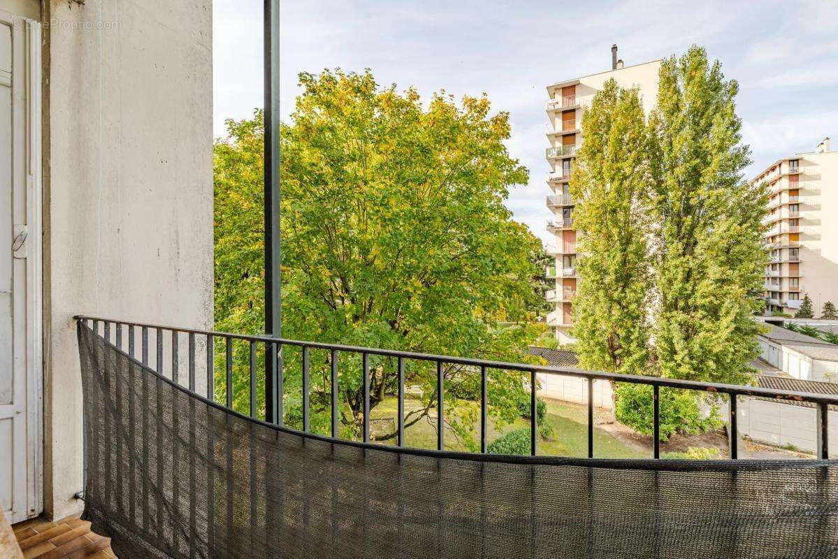 Appartement à EPINAY-SUR-SEINE