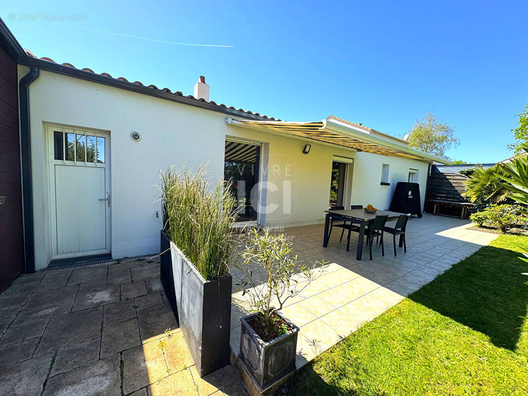 Maison à BOUGUENAIS