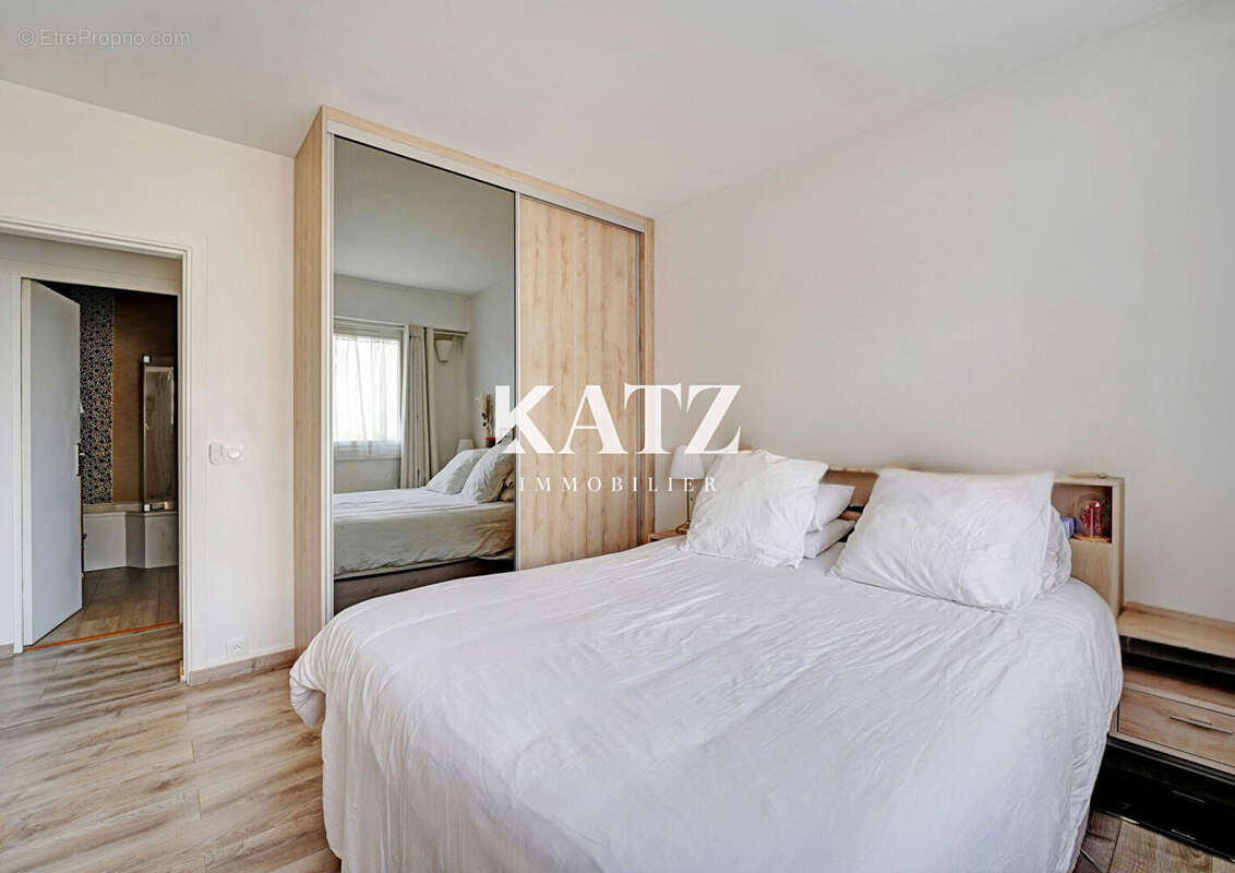 Appartement à GARCHES