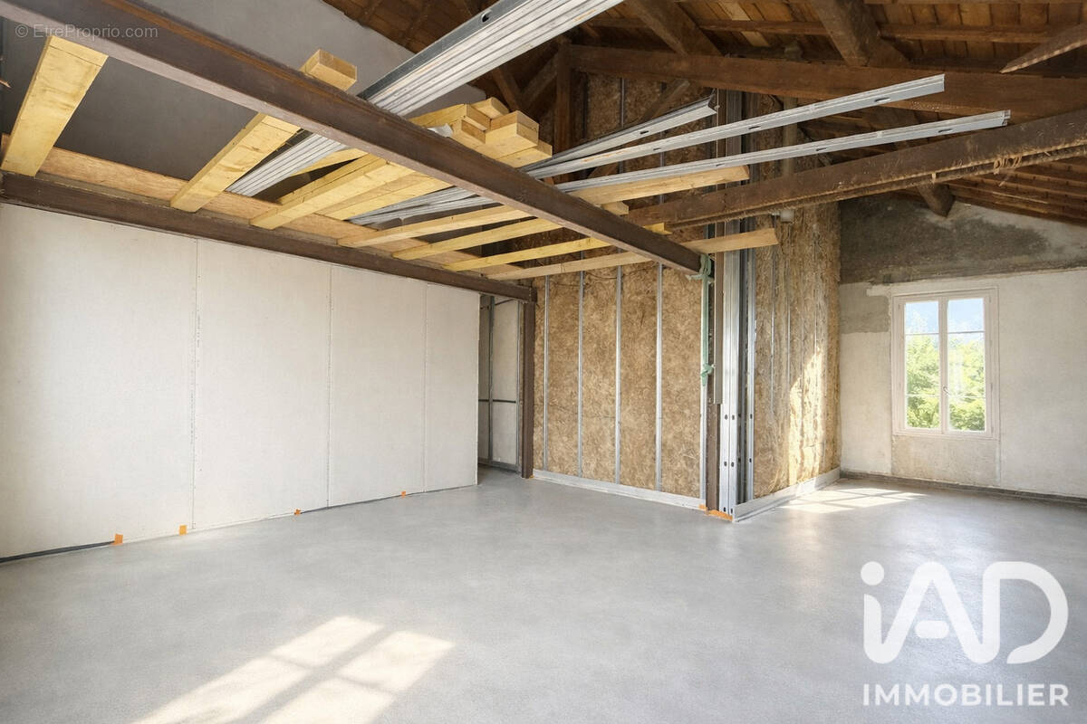 Photo 1 - Appartement à VILLEURBANNE