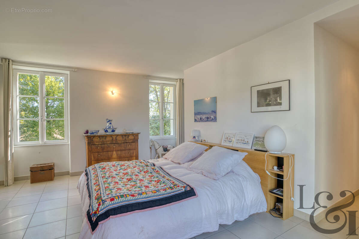 A vendre maison de caractère rénovée - photo 9