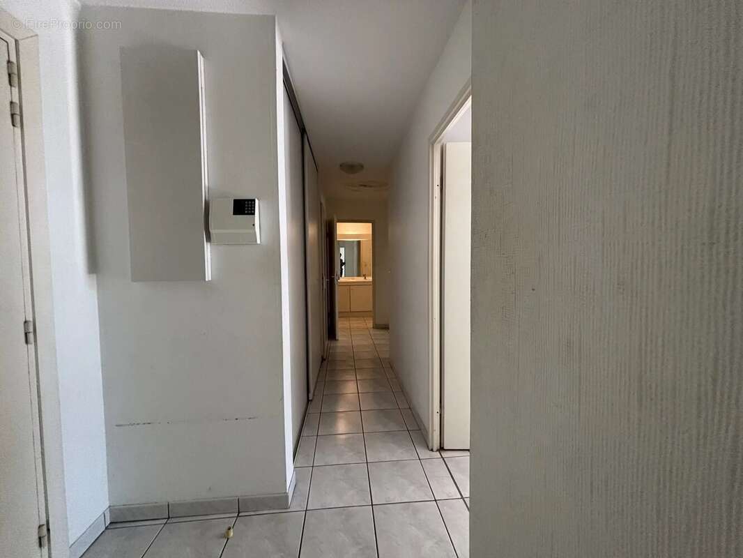 BUSCA,  T3 de 60m² avec balcon , cave et parking - photo 9