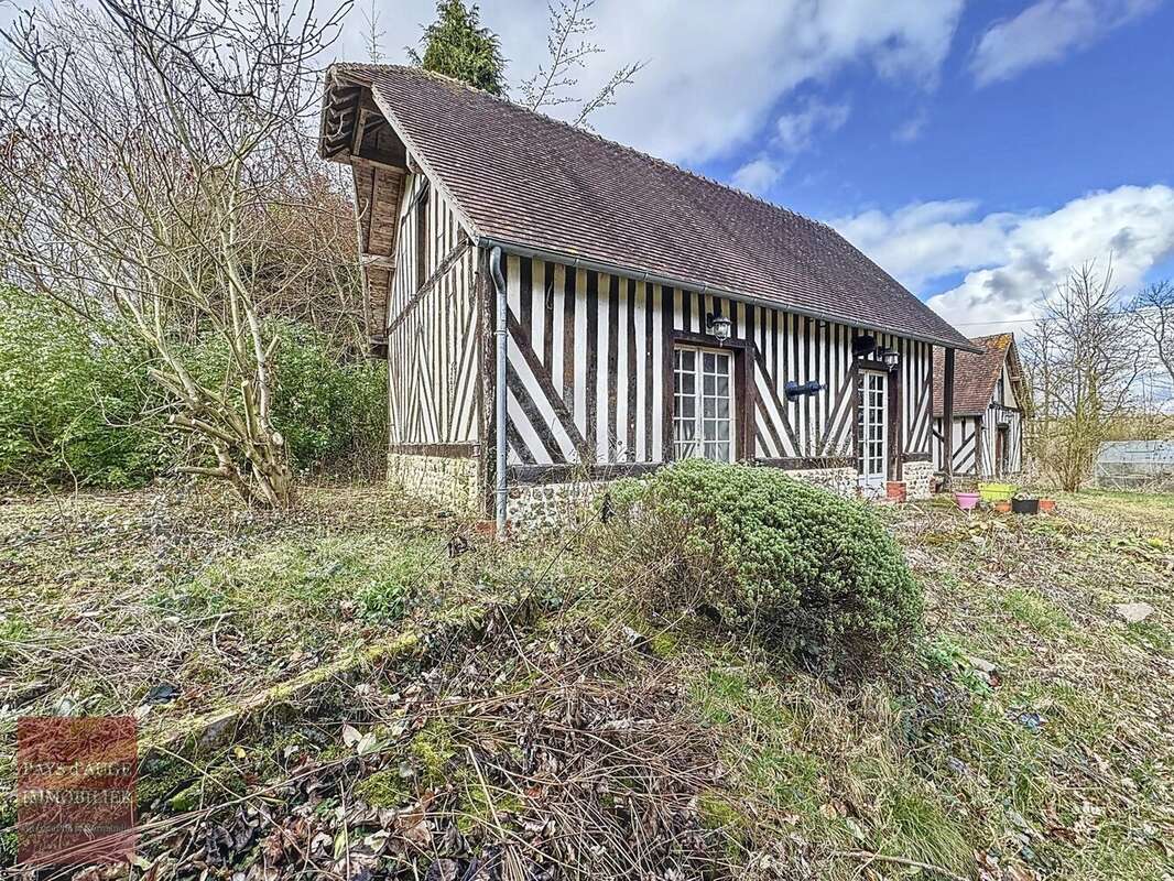 Maison à SAINT-GEORGES-EN-AUGE