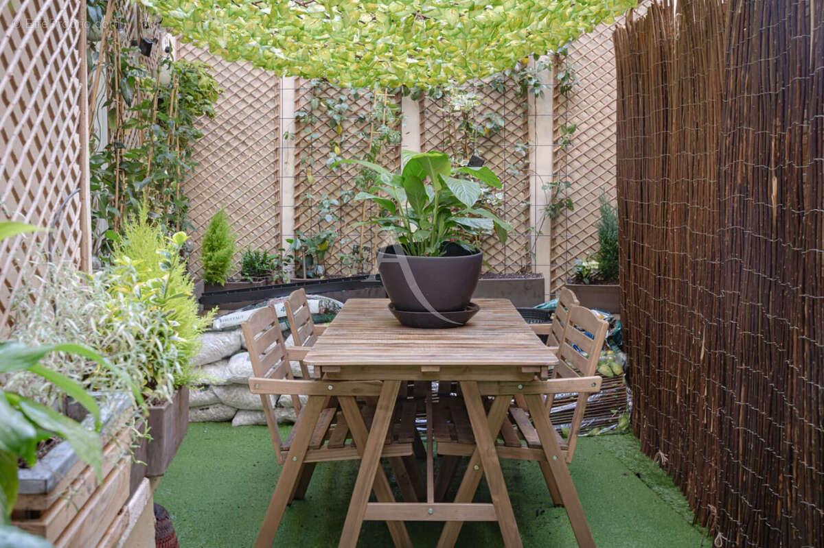 Appartement à PARIS-9E