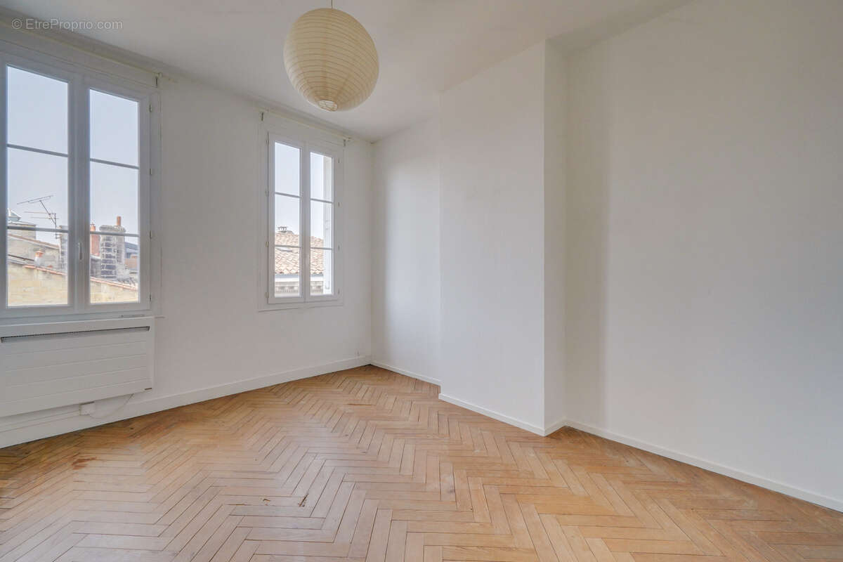Appartement à BORDEAUX