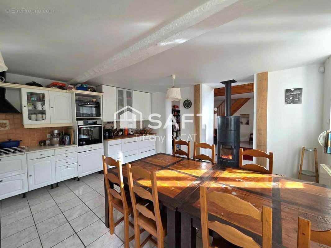 Maison 164 m² à Pargues  - photo 6