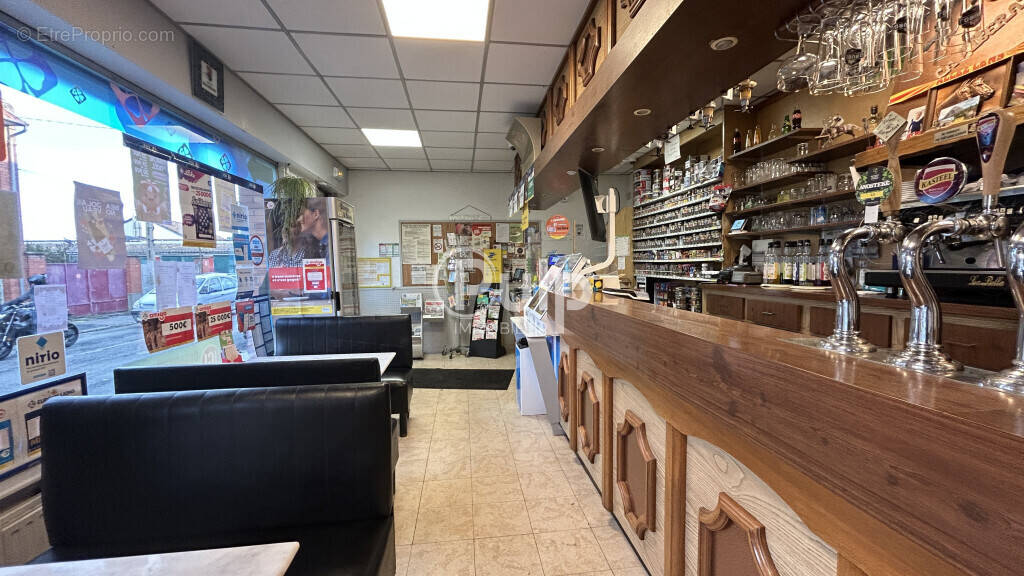 Commerce à MONTIGNY-EN-GOHELLE