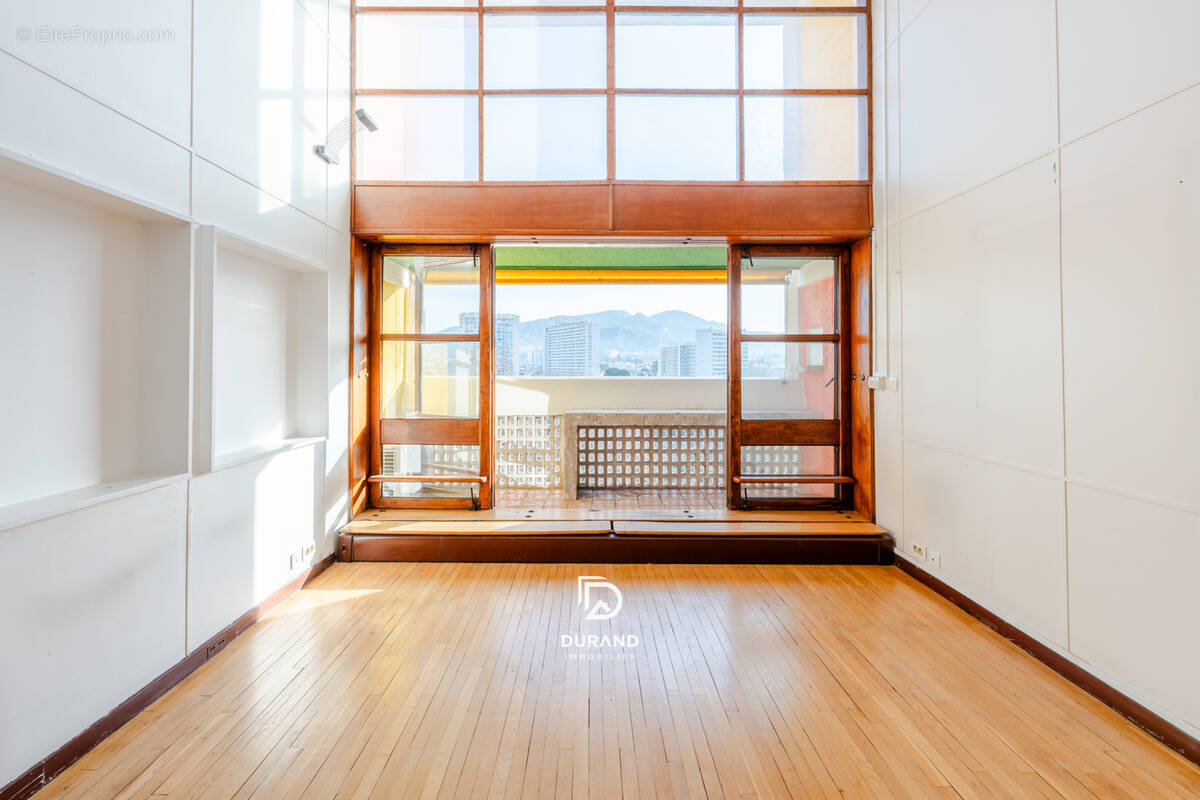 Appartement à MARSEILLE-8E