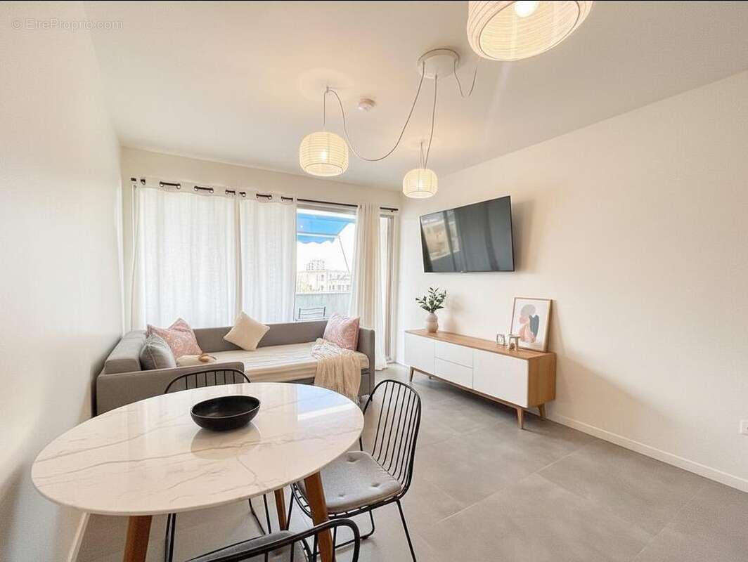 Appartement à COLOMBES
